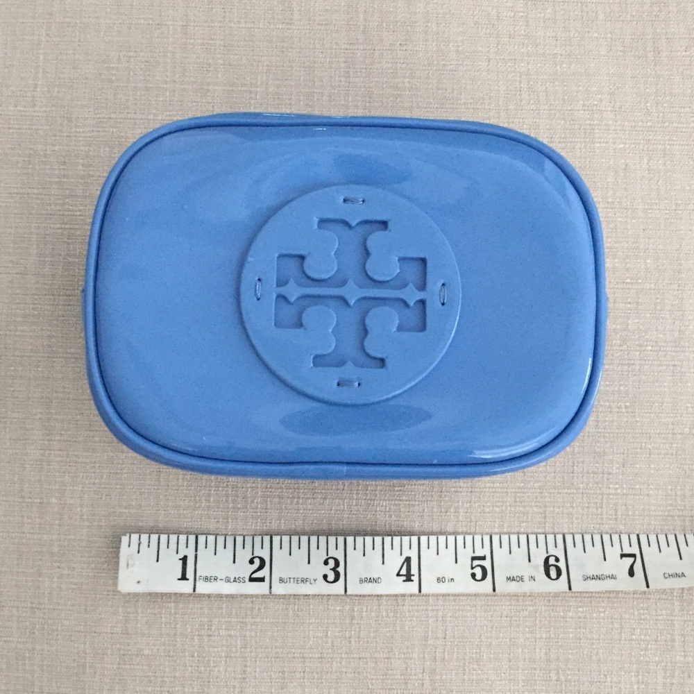 NWOT Tory Burch makeup /  cosmetic case.